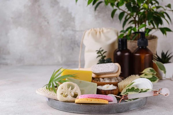 What's the Best Way to Accessorize a Shift Dress for a Chic Yet Comfortable Conference Attire?